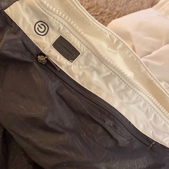 North face puffer ski jacket - Picture 9 of 10